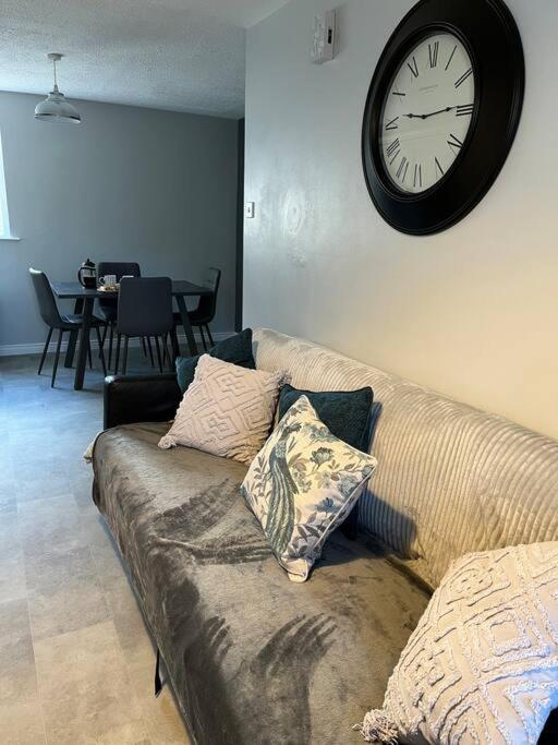 Seaside Apartment - 2 Storey 2 Bedrooms バリーキャッスル エクステリア 写真